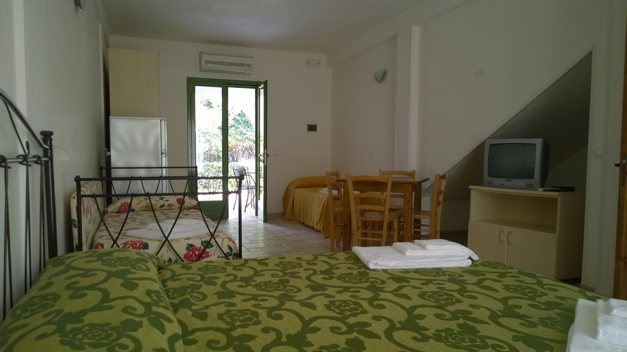 Family Village Otranto Alimini Luaran gambar