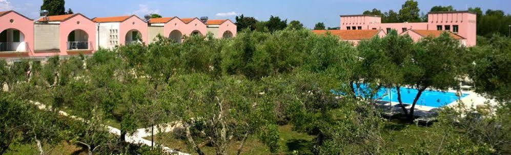 Family Village Otranto Alimini Luaran gambar